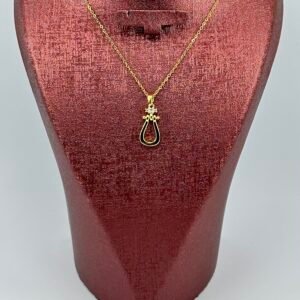 Golden Drop Necklace – سلسلة القطرة الذهبية ✨