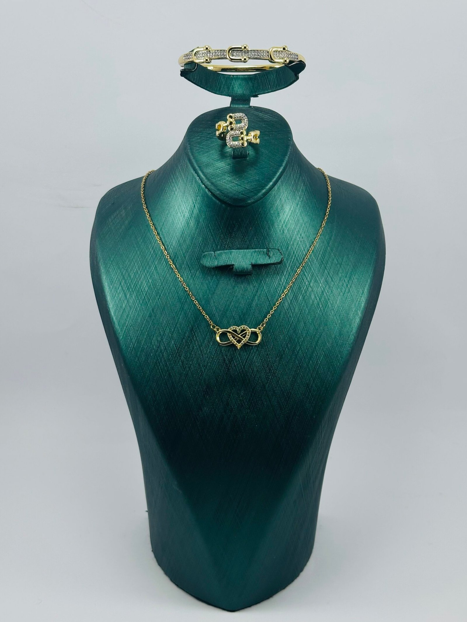 طقم تيفاني الفاخر